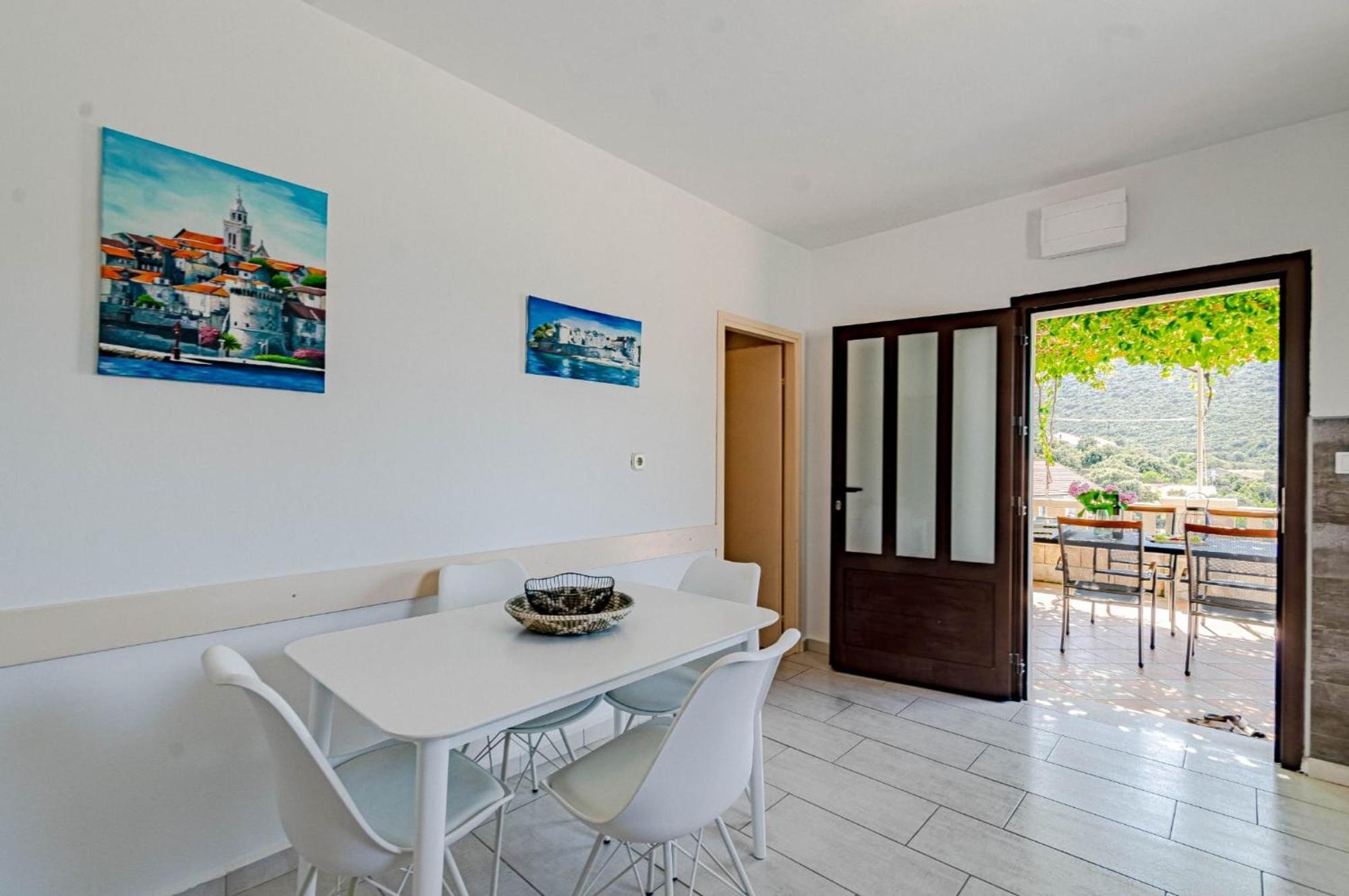 Seaside Apartments With A Swimming Pool Tri Zala, Korcula - 558 Zrnovo 객실 사진