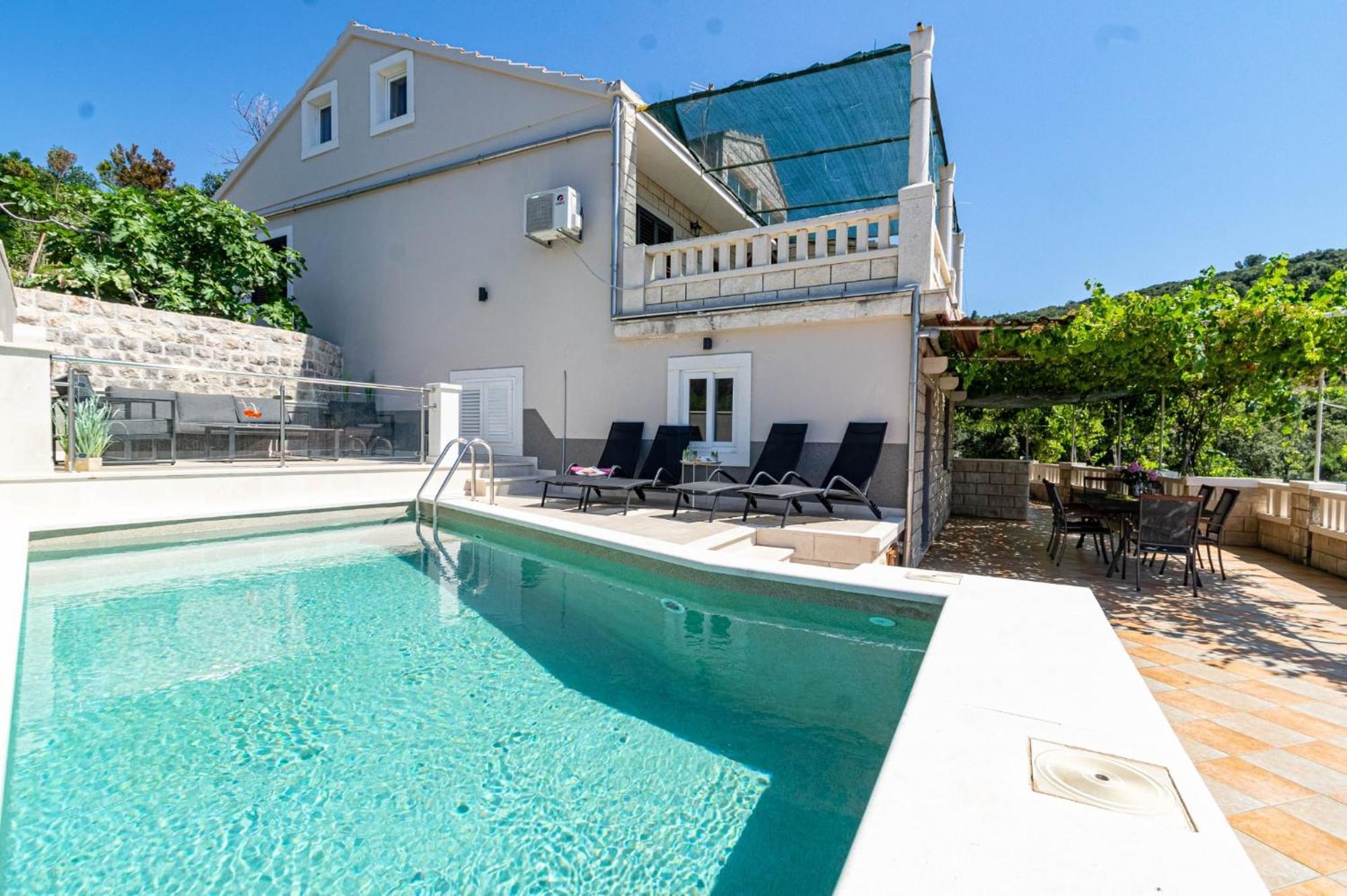 Seaside Apartments With A Swimming Pool Tri Zala, Korcula - 558 Zrnovo 외부 사진